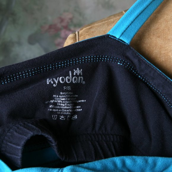 Kyodan Women's Workout Top Black and Gray with Blue Accents Color Blocking Small - Picture 7 of 8